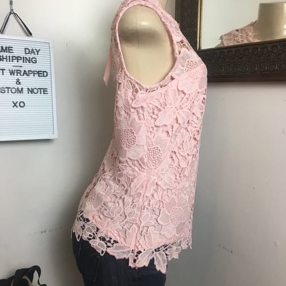 NWT! NANETTE LEPORE ROSE LACE TOP SMALL - Picture 5 of 8